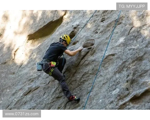 上海攀岩队的战术与技巧揭秘：深度解析攀岩运动的魅力与挑战